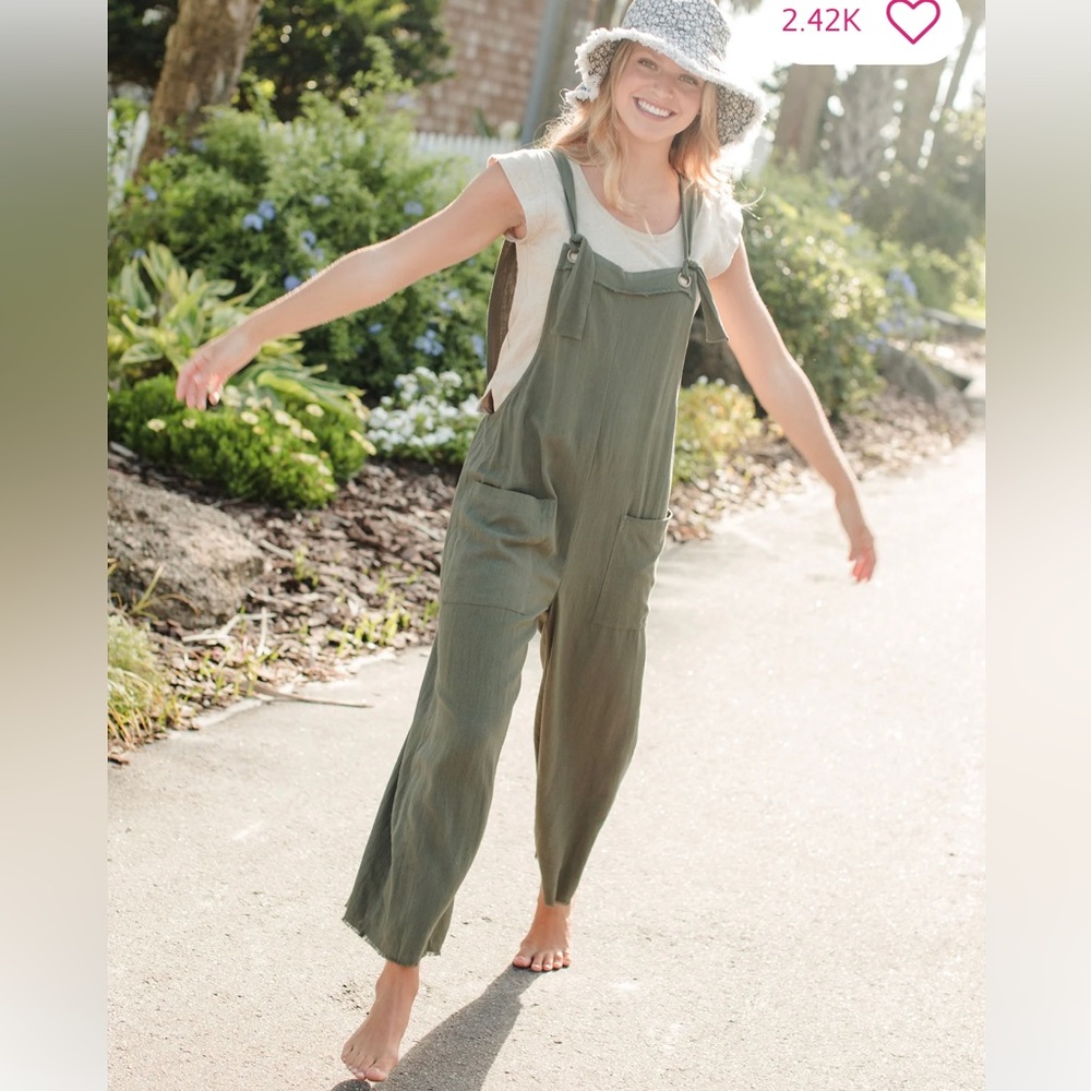 NATURAL LIFE Carly Wide-Leg Jumpsuit - Olive NWT *Free Shipping*